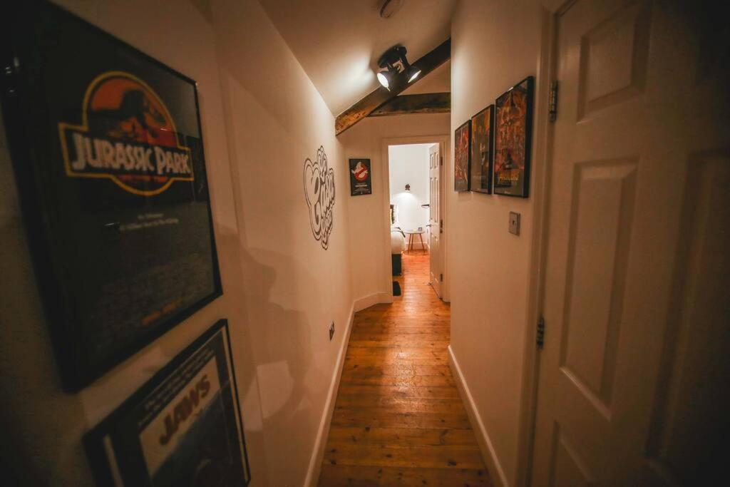 Games And Movies Lounge 7 Bed City Centre Apartment Newcastle-upon-Tyne Exteriör bild