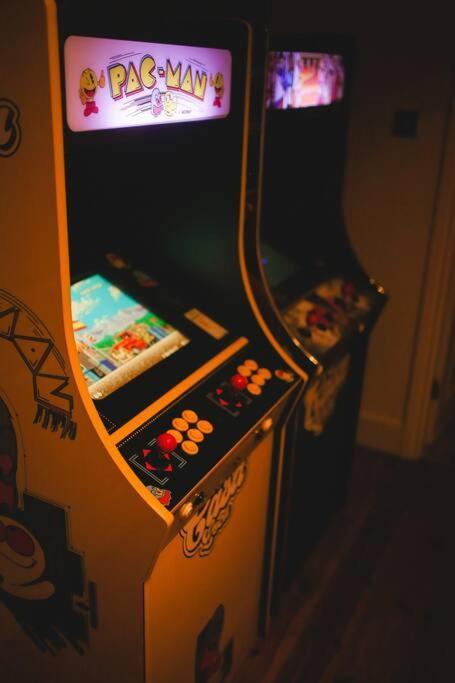 Games And Movies Lounge 7 Bed City Centre Apartment Newcastle-upon-Tyne Exteriör bild