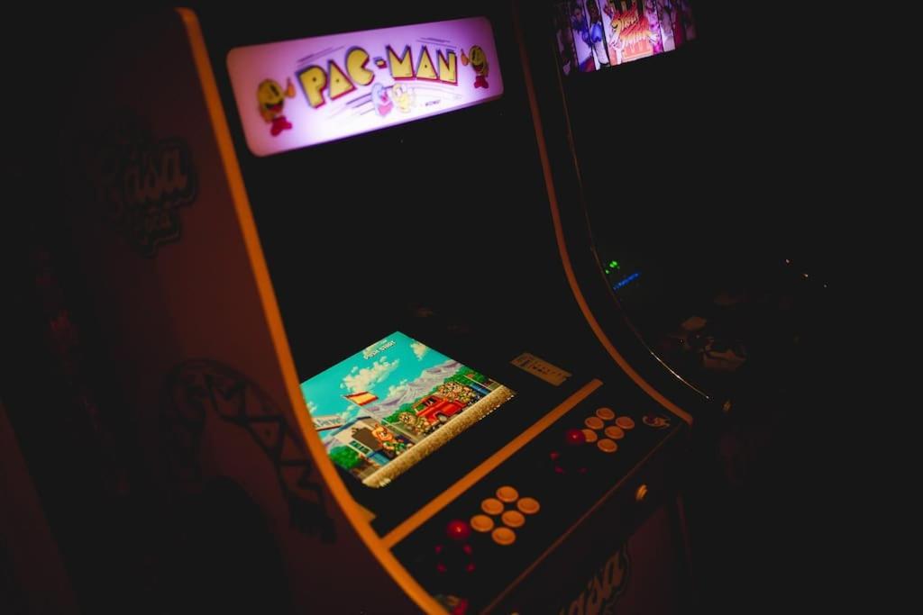 Games And Movies Lounge 7 Bed City Centre Apartment Newcastle-upon-Tyne Exteriör bild