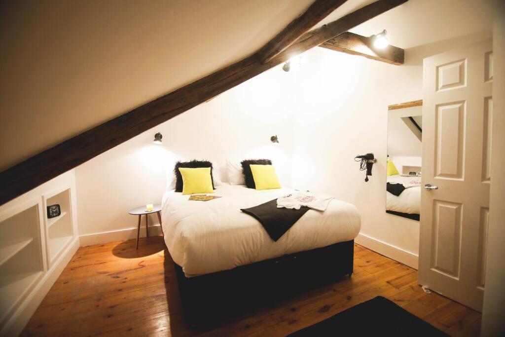 Games And Movies Lounge 7 Bed City Centre Apartment Newcastle-upon-Tyne Exteriör bild