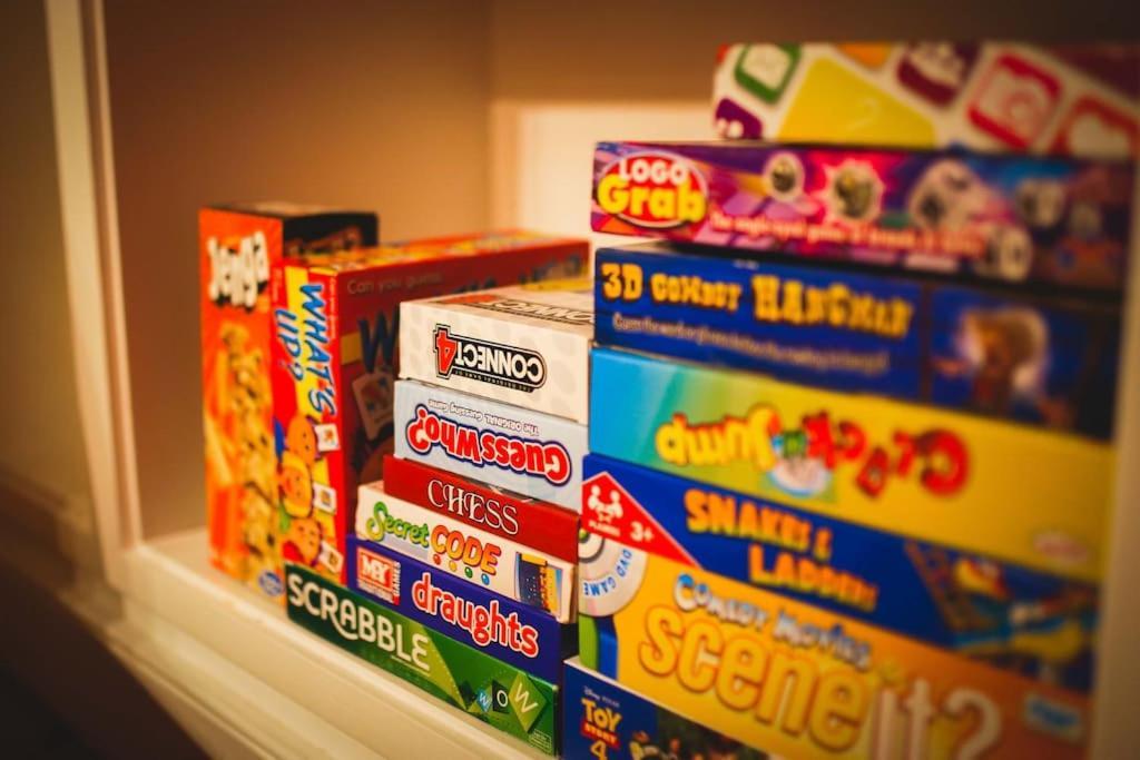 Games And Movies Lounge 7 Bed City Centre Apartment Newcastle-upon-Tyne Exteriör bild
