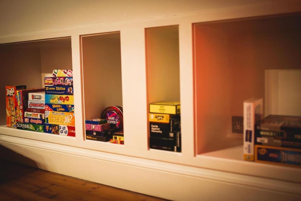 Games And Movies Lounge 7 Bed City Centre Apartment Newcastle-upon-Tyne Exteriör bild